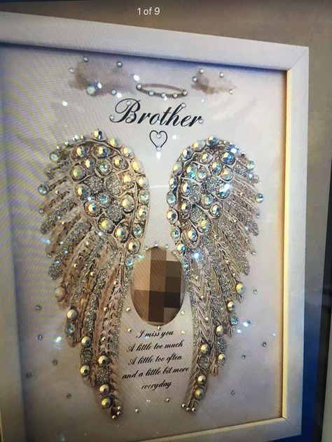 Angel Baby Art, Diy Rhinestone Crafts, Recuerdos Primera Comunion Ideas, Christmas Flower Decorations, Bling Ideas, Antique Wall Decor, Diva Design, Rhinestone Crafts, Bling Crafts