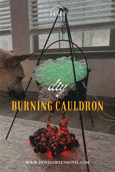 diy halloween, diy halloween decor, diy halloween prop, diy halloween burning coals, diy halloween witches brew Burning Skull, Witch Diy, Witches Cauldron, Corner Decor, Halloween Yard Decorations, Create Diy, Halloween Table, Diy Halloween, Diy Lighting