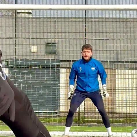 1YNX Goalkeeping on Instagram: "Reaction Training at @eastleighfcofficial 🧤👏" Reaction Training, December 21, Soccer Training, Soccer, Train, On Instagram, Instagram, Football