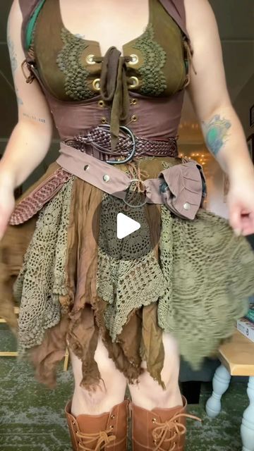 Ren Fair Dark Fairy, Green Fairy Ren Faire, Ren Faire Women Costume, Easy Renfaire Costume, Ren Fest Outfits Diy, Faerie Ren Faire, Renn Faire Costume Fairy, Dnd Cosplay Ideas, Forest Fae Costume