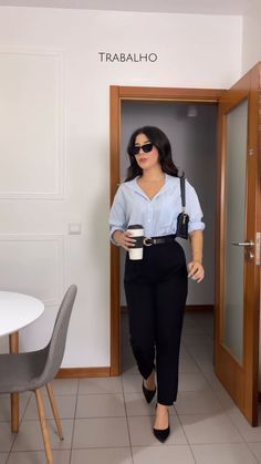 Mode Instagram, Outfit Looks, Stylish Work Attire, Professional Outfits Women, Business Casual Outfits For Work, Everyday Fashion Outfits, Casual Day Outfits, Classy Work Outfits, Minimal Outfit