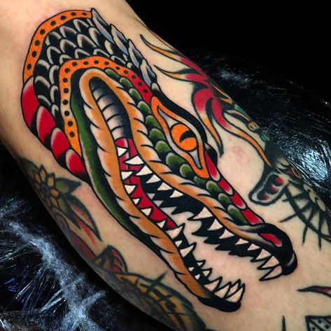 @samuelebriganti on Instagram: “Crocodile trad! 🐊 @boldwillhold.tattoo . . . #samuelebriganti #traditionaltattoo #tradworkers #tradwork #classictattoo…” American Traditional Animal Tattoo, Traditional Animal Tattoo, Traditional Tattoo Animals, Alligator Tattoo, Crocodile Tattoo, Concept Tattoo, Nautical Tattoo Sleeve, Cool Tattoos For Girls, Artsy Tattoos