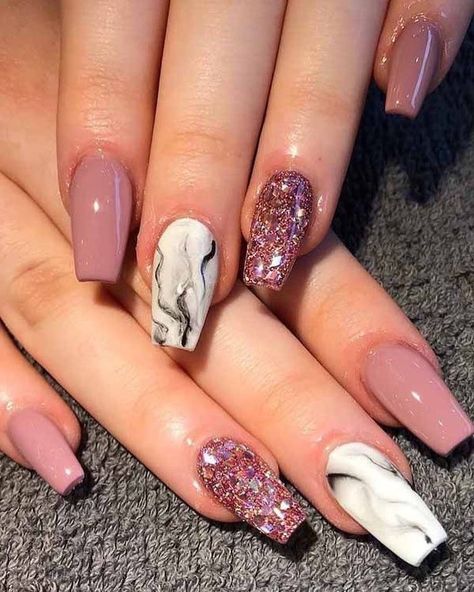 pink-glitter-nail-polish-black-white-marble-drawing-grey-towel-nail-designs-for-short-nails Nail Diamond, Nail Design Glitter, Emerald Nails, Pink Glitter Nails, Coffin Nails Long, Pink Nail Designs, Nail Designs Glitter, Acrylic Nails Coffin, Bridal Nails