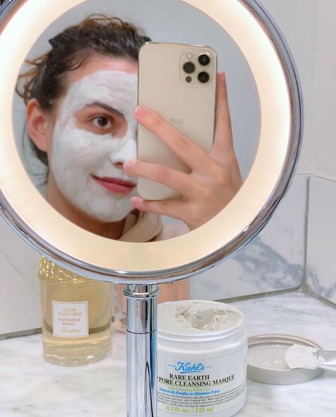 MILAN on Instagram: “friday self care before a night out using Kiehls rare earth face mask. 🌿🤍✨ » this made my skin feeling amazing! I love when you can feel…” Friday Self Care, My Skin, Cotton Candy Machine, Muse, Self Care, Milan, Night Out, Face Mask, I Love