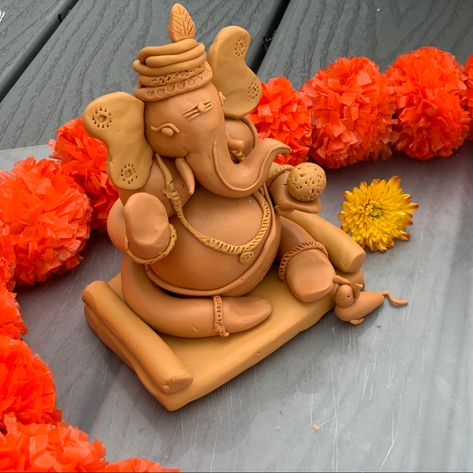 Ganesha Making, Gauri Decoration, Eco Friendly Ganesha, Clay Ganesha, Ganesh Chaturthi Decoration, Pooja Decor, Ganapati Bappa, Ganesha Drawing, Ganesh Art Paintings