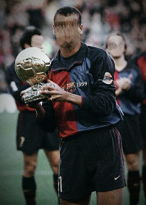 #rivaldo #barcelona #ballondor #1999 Rivaldo Barcelona, Football Pics, Rivaldo, Ballon D'or, Soccer Pictures, Football Pictures, Ronaldo, Anime Funny, Barcelona