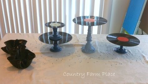 Music Baby Shower Theme, Record Cake Stand, Music Party Theme, Music Theme Party, Rock Baby Showers, Record Cake, Guitar Party, Shower Music, Music Bingo