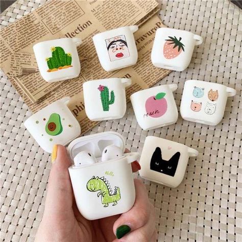 #aesthetic #aestheticphonecase #iphonecase #phonecase #airpodcase #cutephonecases Cute Airpod Cases, Bolo Rapunzel, Cases For Airpods, Cute Ipod Cases, Phone Case Diy Paint, Air Pod, Airpod Cases, Cute Case, Apple Phone Case