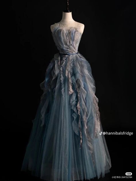 Ravenclaw Yule Ball Dresses Aesthetic, Ballgown Dresses Aesthetic, Flowy Dresses Aesthetic, Yule Ball Dress Ravenclaw, Douyin Prom Dress, Yule Ball Dress Aesthetic, Ball Dress Aesthetic, Yule Ball Dress Ideas, Yule Ball Dresses