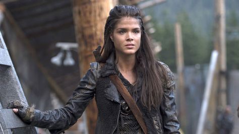 Marie Avgeropoulos as Octavia Blake in The 100. The 100 Season 3, The 100 Characters, Octavia Blake, Marie Avgeropoulos, The Cw, One Image, Gossip Girl, Face Claims, Season 3