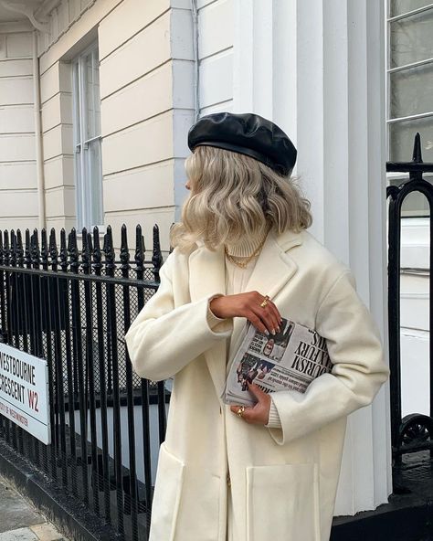 Beret Outfit, Fall Winter Wardrobe, Fall Photoshoot, Parisian Chic, Classic Elegant, Street Photo, Style And Grace, Instagram Inspiration, Winter Fashion Outfits