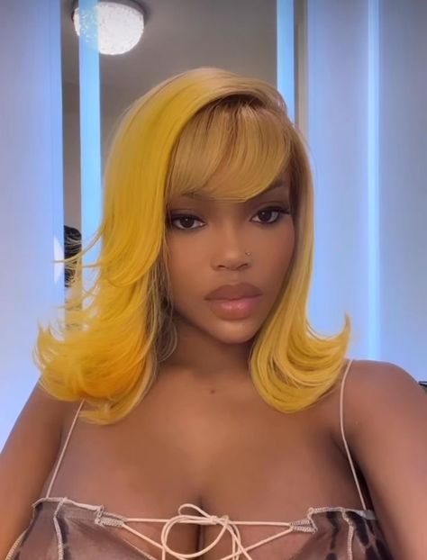 High Fashion Hair, Frontal Wig Hairstyles, Dyed Hair Inspiration, Protective Hairstyles Braids, Pretty Hair Color, Dope Hairstyles, Hair Laid, Penteado Cabelo Curto, Yellow Hair