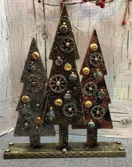 Goodwill Crafts, Steampunk Christmas Tree Ornaments, Steampunk Christmas Decorations, Steampunk Tree, Steampunk Christmas Tree, Steampunk Christmas, Steampunk House, Steampunk Crafts, Mixed Media Art Canvas