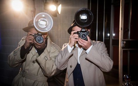 Fake Paparazzi For Events London - Hire Professional Photographer | Scarlett Entertainment UK | United Kingdom / Britain Wedding Entertainment Fake Paparazzi, Gala Event, Gala Events, Wedding Entertainment, Academy Awards, 18th Birthday, Professional Photographer, Garden Party, Photo Booth