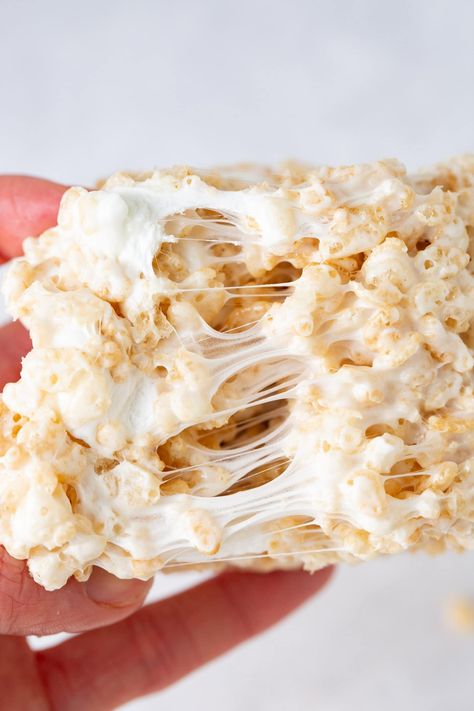 The Gooiest Rice Krispie Treats Recipe - Oh Sweet Basil Rice Krispie Treats Cereal, Marshmallow Dessert Recipes, Homemade Rice Krispies, Crispy Treats Recipe, Rice Krispie Treats Recipe, Homemade Rice Krispies Treats, Oh Sweet Basil, Krispie Treats Recipe, Cereal Bars