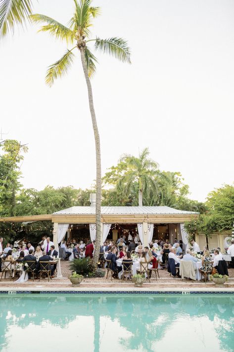 BEST NAPLES WEDDING VENUES | NAPLES DESTINATION WEDDING PHOTOGRAPHY | Hunter Ryan Photo Fl Wedding Venues, Poolside Reception, Naples Wedding, Romantic Outdoor Wedding, Intimate Wedding Venues, Florida Destinations, Destin Florida Wedding, Florida Resorts, Florida Wedding Venues