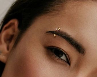 Eyebrow Piercing Jewelry Gold, Feminine Eyebrow Piercing, Cool Eyebrow Piercing Jewelry, Brow Piercing Jewelry, Pirsing Eyebrow, Left Eyebrow Piercing, Cool Eyebrow Piercing, Star Eyebrow Piercing, Eyebrow Piercing Gold