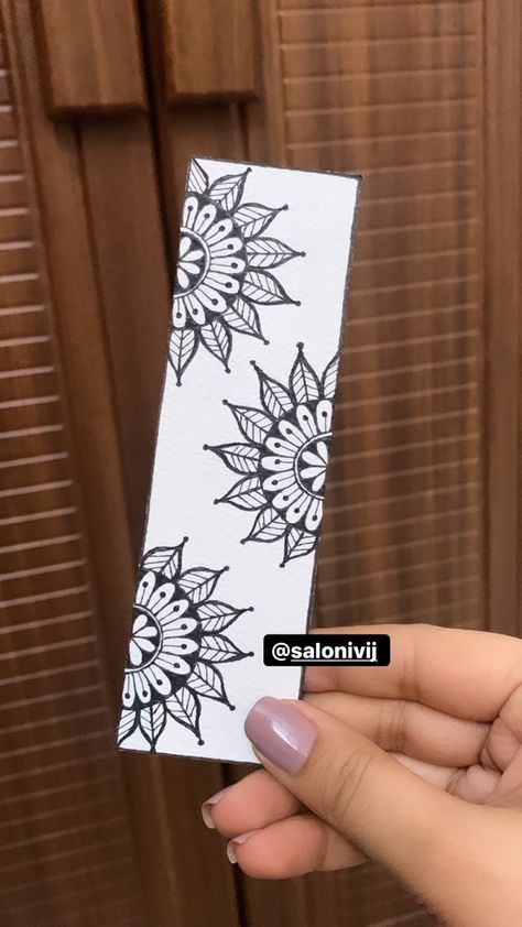 Mandala Art Bookmark, Mandala Bookmark, Simple Mandala Design, Bookmark Art, Gojo Anime, Bookmark Design, Diy Bookmark, Easy Mandala, Stencil Decor