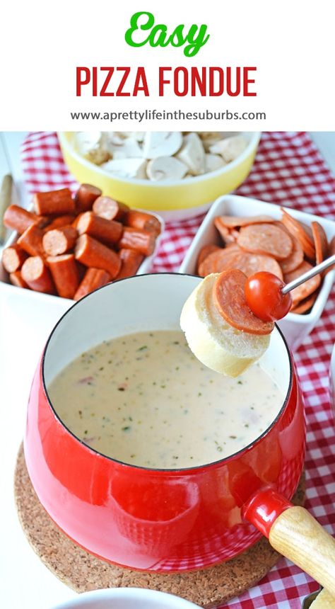 If you like pizza, you'll love this Easy Pizza Fondue! Dip bread and all of your favourite pizza toppings into a flavourful pizza cheese! Valentines Fondue, Pizza Fondue, Fondue Dip, Easy Fondue Recipes, Easy Fondue, Dessert Fondue, Fondue Dinner, Soup Bar, Fondue Night