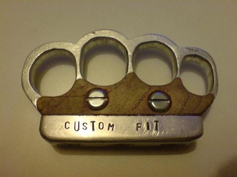 Custom Made / Custom Fit Knuckle Duster     Custom Made / Custom Fit Knuckle Duster     Custom Made / Custom Fit Knuckle Duster     Custom... Knuckle Knife, Knuckle Dusters, Stiletto Knife, Brass Knuckle, Post Apocalyptic Costume, Push Dagger, Punch Drinks, Knuckle Duster, Bushcraft Gear