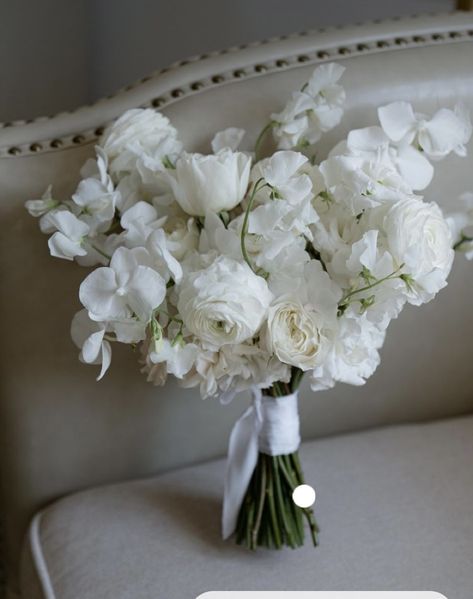 Dainty Wedding, Bridal Bouquet Flowers, All White Wedding, White Bridal Bouquet, Peony Wedding, White Wedding Bouquets, White Wedding Flowers, White Bouquet, Wedding Mood