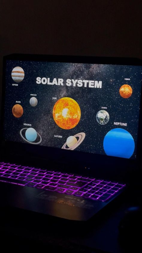 , perfect for presentations on astronomy, space exploration, or science Aesthetic Solar System, Davao Region, Aesthetic Presentation, Science Powerpoint, Interactive Web Design, Creative Powerpoint Presentations, Powerpoint Tutorial, Powerpoint Tips, Powerpoint Slide Designs