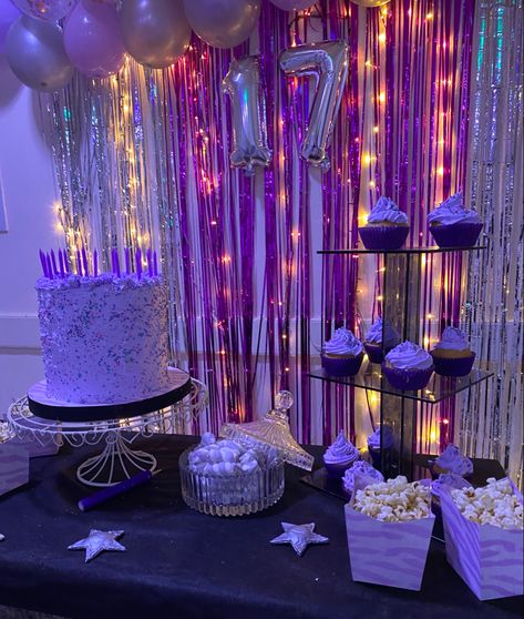 ideas torta cumpleaños violeta Olivia Rodrigo Birthday Party Theme, Seventeenth Birthday, 17th Birthday Ideas, Cute Birthday Ideas, Bday Party Theme, Birthday Party For Teens, Sweet Sixteen Birthday, 14th Birthday, 17th Birthday