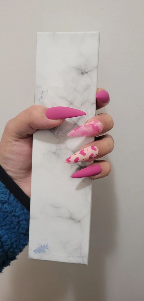 Marble Valentines Nails, Valentines Day Nails Acrylic Stiletto, Neon Valentines Nails, Pink And White Valentines Nails, Summer Nail Inspiration Acrylic, Edgy Valentines Nails, Anti Valentines Day Nails, Valentines Day Nails Coffin, Uñas Soft Gel