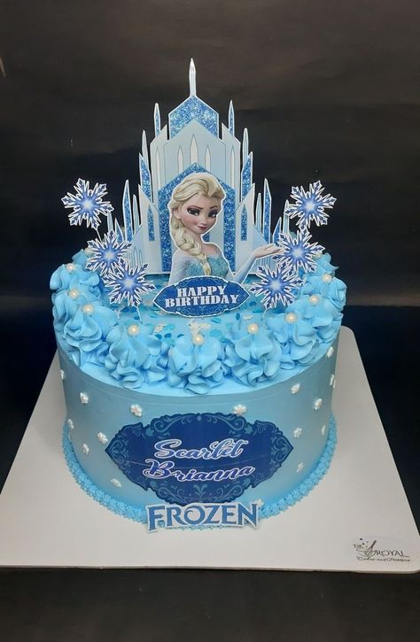 Frozen Theme Cake Design, Cake With Elsa Frozen, Frozen Birthday Cake Topper Printable, Frozen Cake Design Birthdays, Cake Frozen Birthday Ideas, Birthday Cake Elsa Frozen, Frozen Themed Birthday Party Cake, Disney Frozen Cake Ideas, Elsa Birthday Cake Frozen