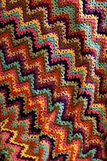 Ripple Afghan, Crochet Knit Stitches, Crochet Blanket Afghan, V Stitch, Afghan Crochet Patterns, Love Crochet, Learn To Crochet, Crochet Gifts, Crochet Motif