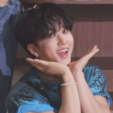 More of changbin 🤭 Changbin Babygirl, Changbin Cute, Best Rapper Ever, Straykids Changbin, Seo Changbin, Skz In Cute, Savage Kids, Best Rapper, Kids Icon