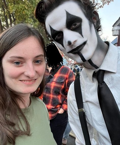 Black And White Clown Makeup Men, Clown Makeup Boy, Men Clown Makeup, Boy Clown Makeup, Guy Clown Makeup, Mens Clown Costume, Scare Actor, Black Halloween Makeup, Rich Stuff