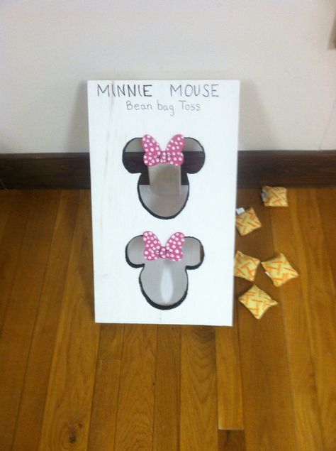 Minnie Mouse Crafts For Toddlers, Minnie Mouse Birthday Activities, Minnie Mouse Party Games, Minnie Mouse Party Favors, Minnie Mouse Party Favor, Minnie Mouse Birthday Theme, Twodles Birthday, Mickey Birthday Party, Minnie Birthday Party