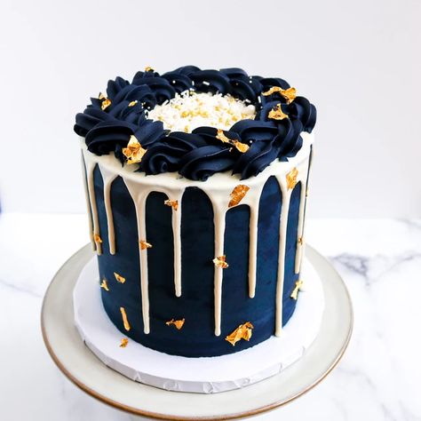 Gallery | Los Angeles, CA 90034 | Dportsweets Butter Icing Cake Designs, Navy Blue Cake, Coating Chocolate, Bolo Tumblr, Birthday Cake For Boyfriend, Cake For Men, Modern Birthday Cakes, Blue Birthday Cakes, Cake For Boyfriend