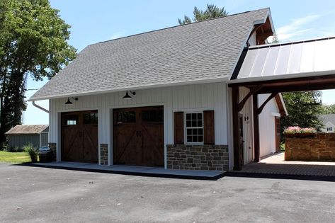 Garage Addition With Breezeway, Unique Building Design, Walkway Cover, Garage With Breezeway, Detached Garage Ideas, Detached Garage Designs, Garage Plans Detached, Plan Garage, Carriage House Garage