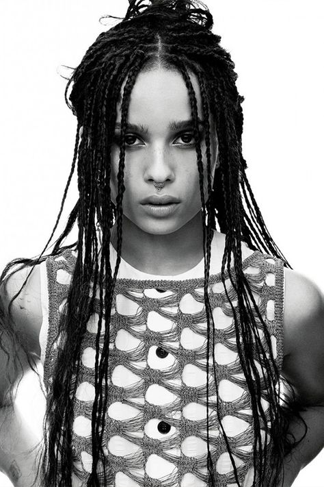 Septum Woman, Braided Top Knots, Zoë Kravitz, Middle Part Hairstyles, African Hair Braiding Styles, Plaits Hairstyles, Feed In Braid, Hair Adornments, Zoe Kravitz