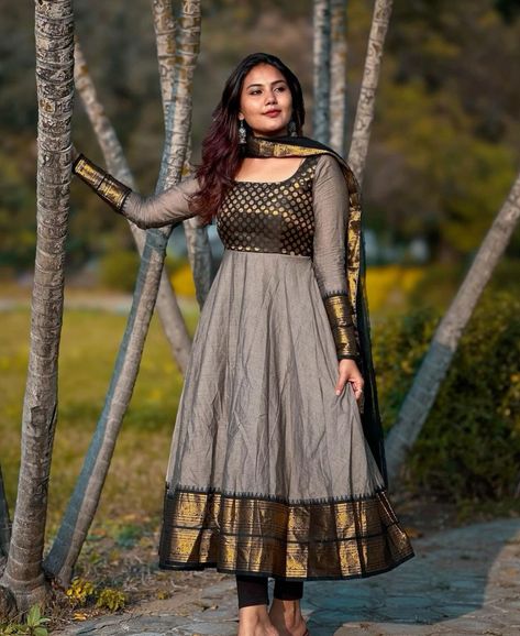 Long Frock Models, Chudi Designs, Long Frocks For Women, Frock Models, Reuse Clothes, Western Gown, Simple Frock Design, Designer Anarkali Dresses, Long Frock Designs