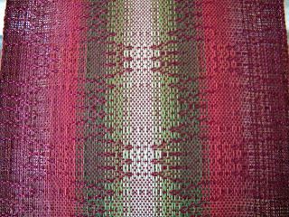 Dust Bunnies Under My Loom: Rhubarb Crackle Scarf Crackle Weave, Handwoven Scarves, Weaving Scarfs, Weave Inspiration, Cloth Making, Dust Bunnies, Weaving Loom Diy, Handwoven Shawls, Weaving Inspiration