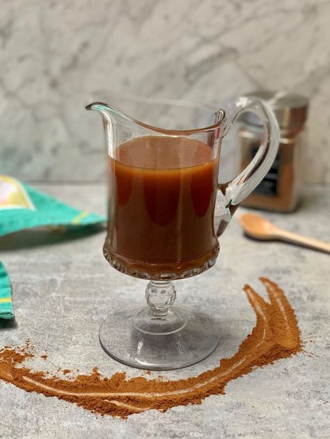 Spiced Rum Sauce Rum Sauce Recipe, Rum Sauce, Greek Chickpea Salad, Brownie Sundae, Caramel Recipes Sauce, Simple Syrup Recipes, Syrup Recipe, Spiced Rum, Alcohol Drink Recipes