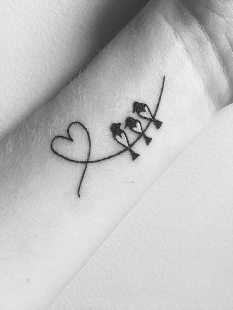 Tattoos For Women On Thigh, Tattoos For Women Small Meaningful, Tattoos Infinity, Mommy Tattoos, Foot Tattoos For Women, Mother Tattoos, Tattoos Geometric, Tattoo Artwork, Diy Tattoo