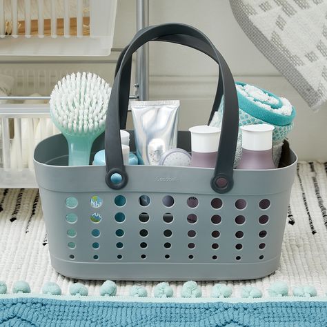 Spa Washroom, Dorm Bathroom Organization, Shower Organizers, Shower Caddy College, Organization Dorm, Dorm Room Organization Storage, Uni Essentials, Shower Baskets, University Dorm