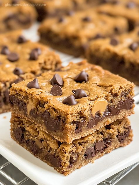 Easy Peanut Butter Chocolate Chip Cookie Bars Recipe - My Home Made Recipe Peanut Butter Chocolate Chip Brownies, Peanut Butter Chocolate Chip Cookie Bars, No Butter Desserts, Easy Peanut Butter Desserts, Peanut Butter Chocolate Chip Bars, Peanut Butter Desserts Easy, Interesting Desserts, No Bake Peanut Butter Bars, Chocolate Chip Cookie Bar Recipe