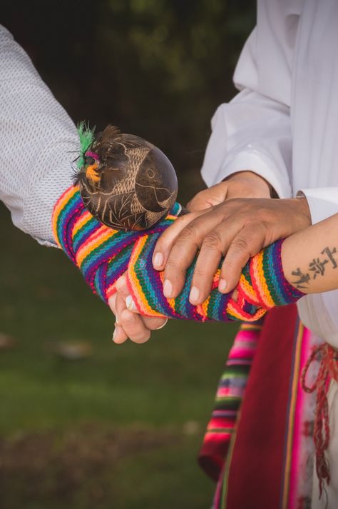 Cusco Wedding, Peru Wedding Ideas, Peruvian Wedding, Peruvian Wedding Cake, Andean Wedding Peru, Boutonniere