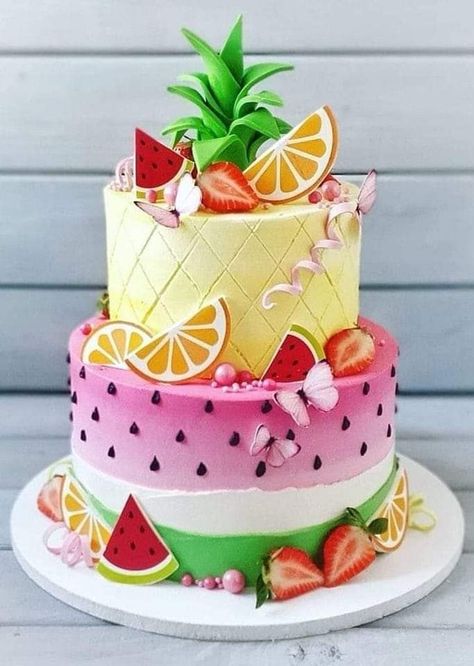 Summer Bday Cake, Classy Birthday Cakes For Ladies, Crazy Cakes Design, Fruit Theme Cake, Fruit Themed Cake, Watermelon Cake Ideas, Summer Cake Designs, Watermelon Cakes, Fruit Birthday Party