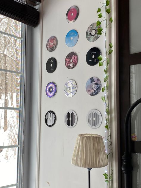 Kpop Room Inspo Skz, Kpop Cd Wall, Room Inspo Music, Room Inspo Kpop, 2023 Moodboard, Kpop Deco, Cd Wall, Ideal Bedroom, Kpop Room