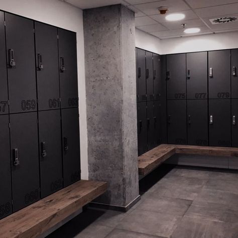 Floating Bench, Commercial Gym Design, Industrial Lockers, Industrial Toilets, Boutique Gym, Gym Design Interior, Gym Facilities, Room Gym, Fitness Boutique