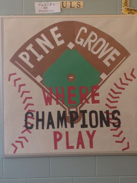 Back Hallway Ideas, Baseball Theme Classroom, Football Bulletin Boards, Baseball Classroom, Sports Bulletin Boards, Physical Education Bulletin Boards, Sport Themed Crafts, School Sports Theme, Pta Membership