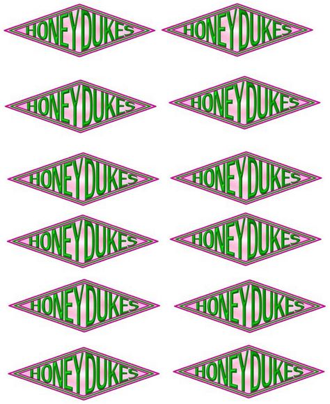 http://nstark.typepad.com/test_blog/2014/04/free-harry-potter-party-printables.html Honey Dukes Printable, Hogsmeade Christmas, Honeydukes Labels, Harry Potter Potion Labels, Honey Dukes, Harry Potter Candy, Harry Potter Scrapbook, Harry Potter Bedroom Decor, Harry Potter Day