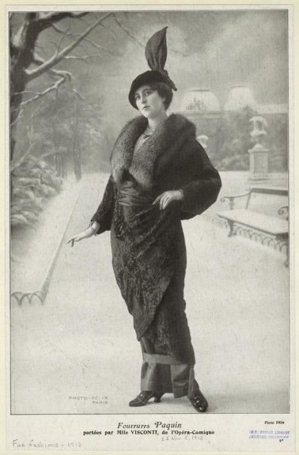 Hobble skirt: 1913; women could barely take a full step in the most extreme hobble skirts; some had slits at the bottom so women could walk Edwardian Fur Coat, 1910s Art, 1913 Fashion, 1914 Fashion, Jeanne Paquin, Istoria Modei, Fashion 1910, Paul Poiret, Hobble Skirt