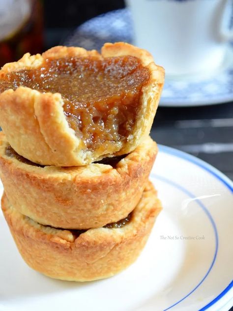 Maple Tarts, Paw Patrol Torte, Butter Tart Squares, Canadian Butter Tarts, Maple Recipes, Maple Syrup Recipes, Butter Tarts, Canadian Food, Flaky Crust